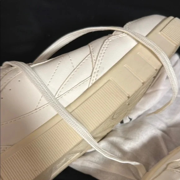 Zara White Sneakers - Picture 8 of 8